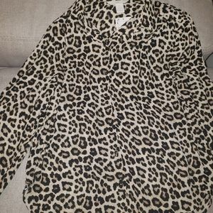 Leopard collared button shirt